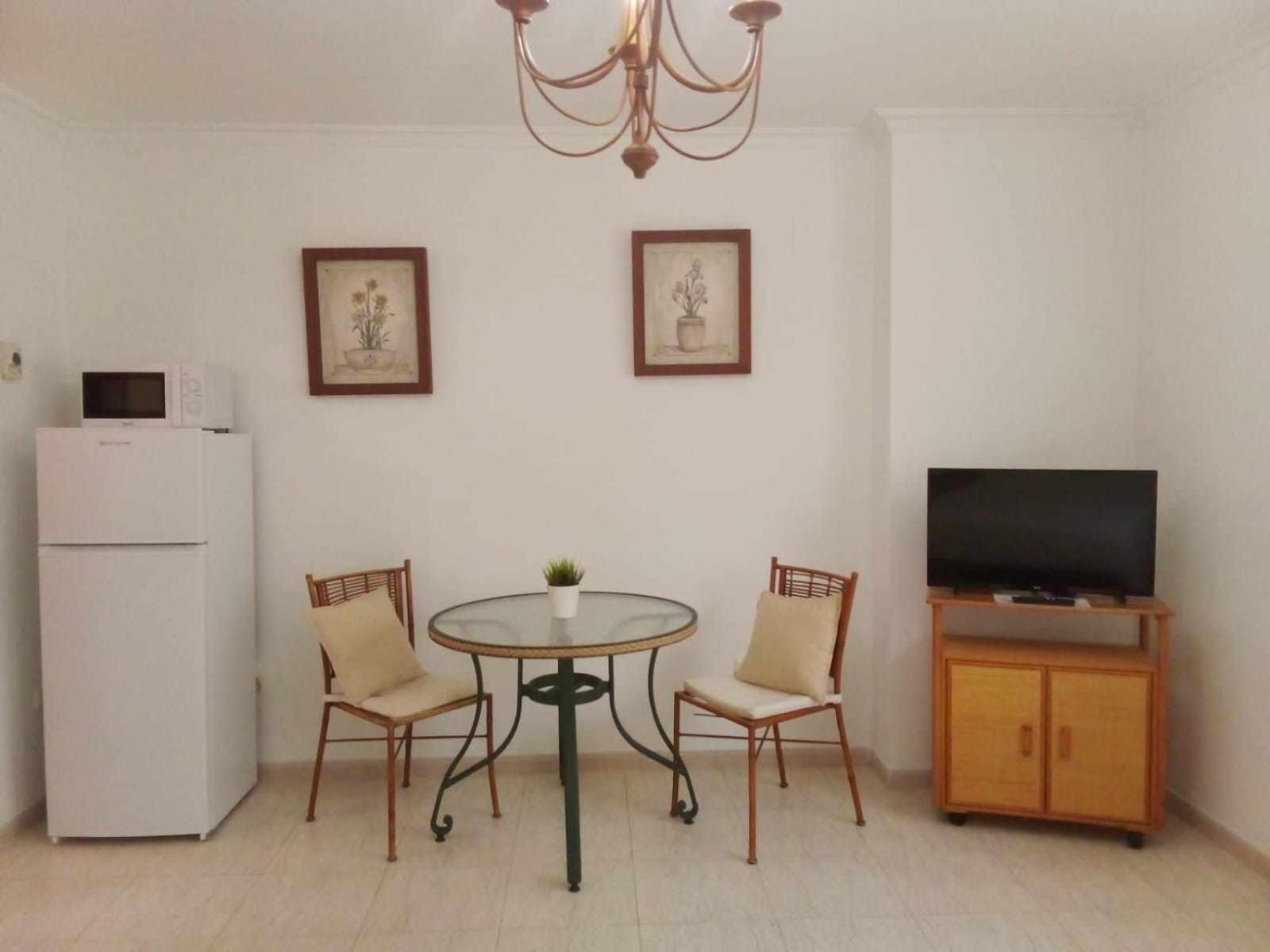 בנאלמדנה Coqueto Estudio En Calle Vela מראה חיצוני תמונה