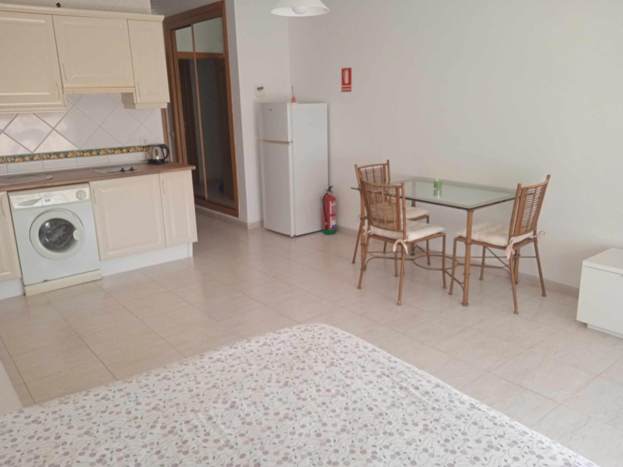 בנאלמדנה Coqueto Estudio En Calle Vela מראה חיצוני תמונה
